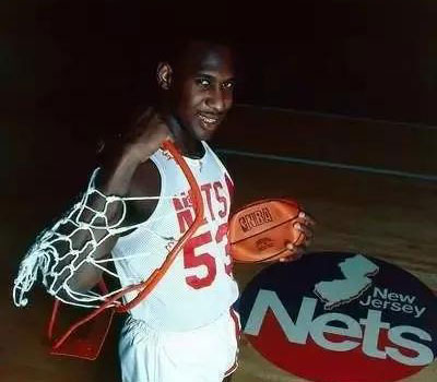 How high is the basketball hoop in the nba