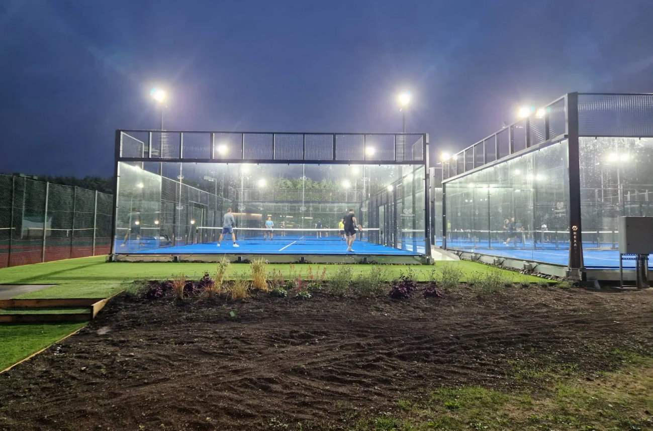Wholesale Padel Court Manufacturer: Custom Full Panoramic Roofed Cancha + Mobile LED Lamp Sports Gear