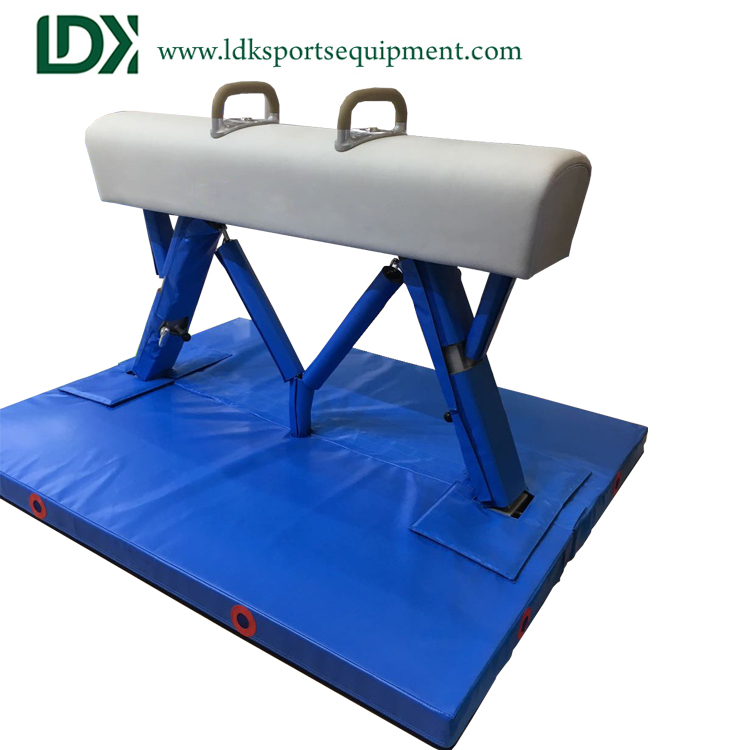 Gymnastic equipment pommel horse / vaulting horse for sale
